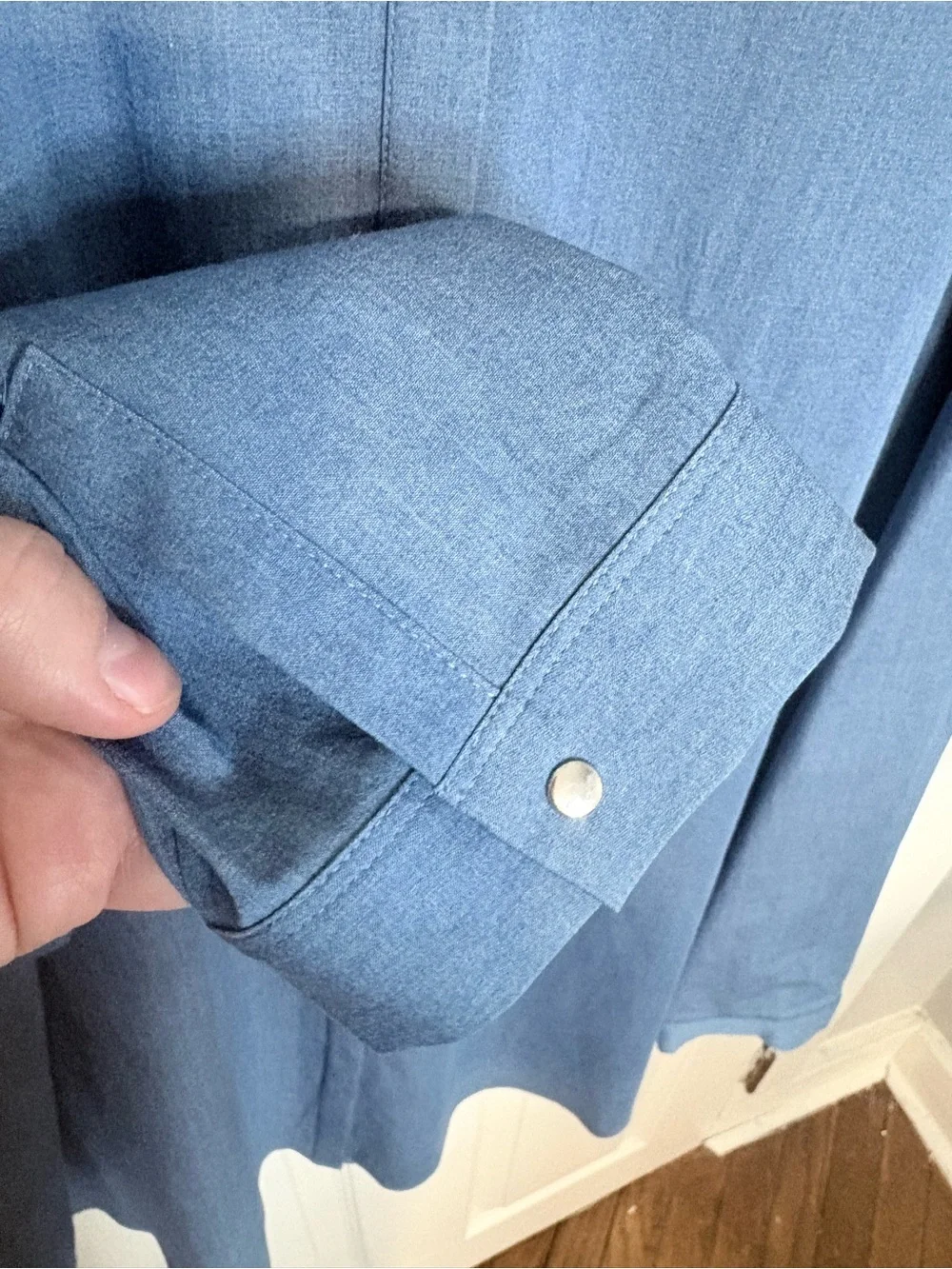 Lafayette 148 New York Hidden Placket Button Down Blouse XL Blue Chambray - Picture 5 of 9